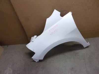 Guardabarros izquierdo Nissan Versa 2007-2012 fabricante de equipos originales Foto 1 de 4