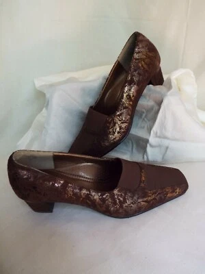 Zapato de cuero vintage J Renee tacón cuadrado y puntera Foto 1 de 4