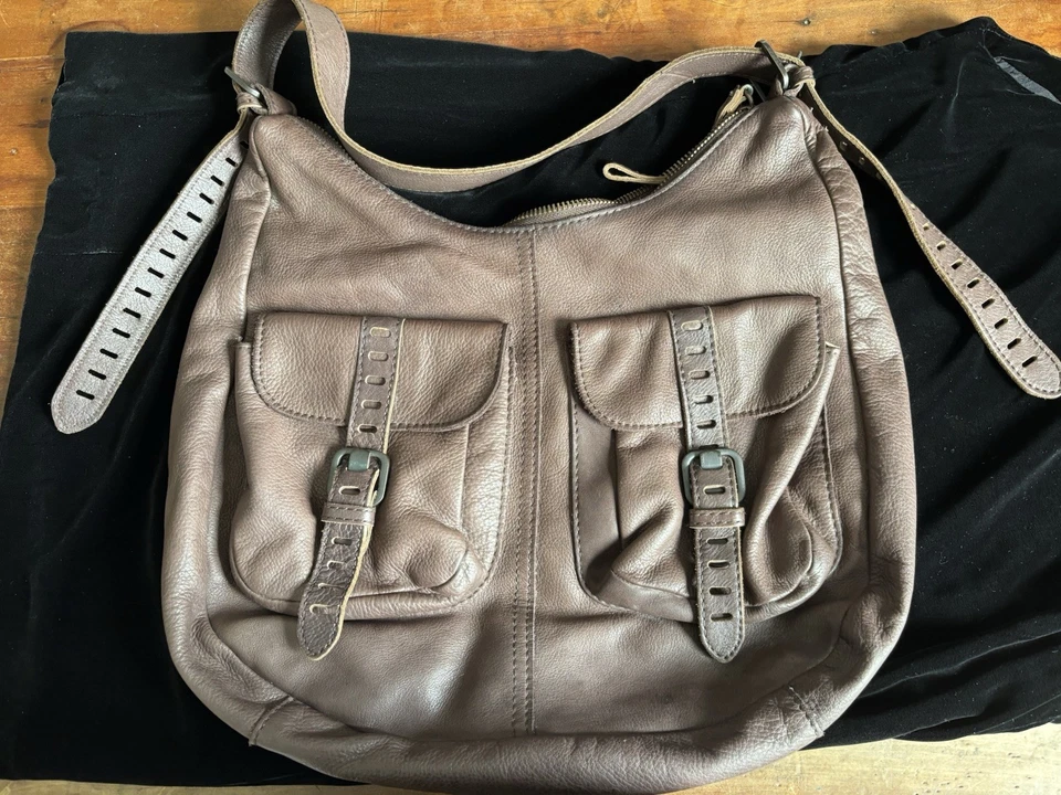 Bolso bandolera o hombro grande de cuero Linea Pelle Foto 1 de 4