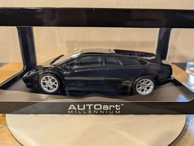 AUTOart Lamborghini Diablo 6.0 negro 74528 1:18 Foto 1 de 4