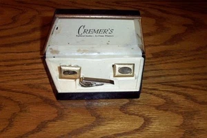 CUFF LINKS SET CUFF LINKS AND TIE CLASP PLAIN GOLD COLOR NO STONE CASE VINTAGE - Picture 1 of 1