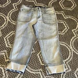 Jeanstar Denim Women's Capri Jeans Size 10 Cuff Hem Flap Pockets Acid Wash - Picture 1 of 10