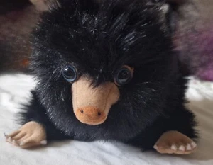 The Crimes of Grindelwald 9" Baby Black Niffler Noble Collection Harry Potter - Picture 1 of 20