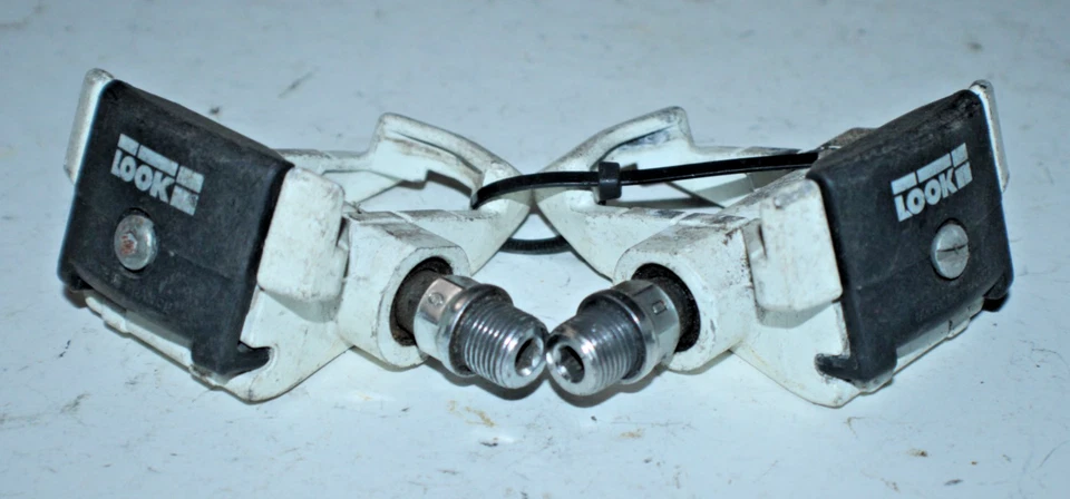 Pedais de bicicleta Look Clipless branco bikepacking corrida estrada triatlo tri comutador ~ - Imagem 1 de 4