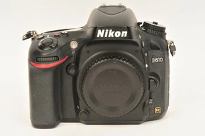 Nikon D610 24.3MP Full Frame FX DSLR Body Only - Picture 1 of 9