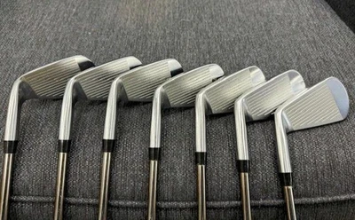 Miura CB-301 2019 hierros 5-GW mano derecha Foto 1 de 3