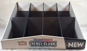 Pokémon TCG Spada e Scudo Scontro Ribelle Blister Espositore Raro - Foto 1 di 10