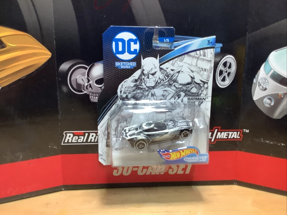 New/Sealed 2017 Hot Wheels Character Cars DC Sketched Series BATMAN #1/5 - Image 1 of 4