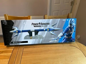 POWER RANGERS Mighty Morphin Lightning colección Blue Power Lance NUEVO - Imagen 1 de 4