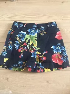 Zara Lovely Black Mix Floral Hot Pant/Shorts By Zara Size XS - Picture 1 of 2