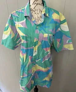 Chubbies Men’s Shirt "The Surfside" Friday Size XL Extra Large Button New - Picture 1 of 4