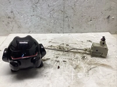 Actuador de bloqueo de puerta de combustible para VW Golf GTI R 10-14 *5K6810773A #E4-3s Foto 1 de 4