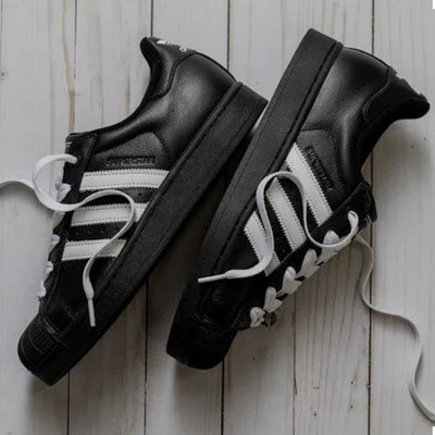 Adidas Originals Superstar 2 Men's Athletic Shoe Black Sneakers Footwear #538 - Image 1 of 4