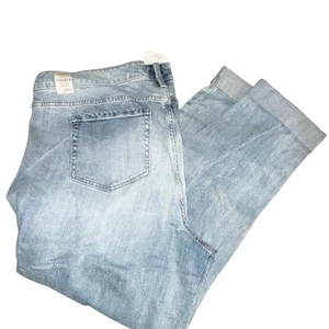 Torrid Womans Boyfriend Straight Jeans Sz 18R Stretch Denim Mid-rise Light Wash - Picture 1 of 13