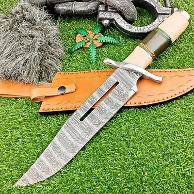 CUSTOM Handmade DAMASCUS STEEL KNIFE Hunting Knife Bowie KNIFE W/SHEATH M-340 - Image 1 of 4