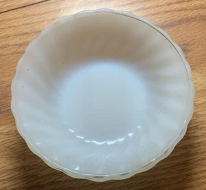 Vintage Anchor Hocking Small Dish Made In USA - Picture 1 of 5
