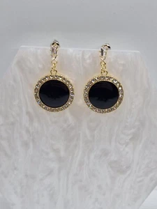 Orecchini Pendenti Intarsiati Foglio Rotondo Lucido Zircone Nero Orecchini Donna Trendy - Foto 1 di 5