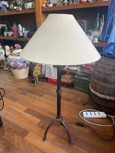 Lampada di design vintage con base in ferro - Picture 1 of 3