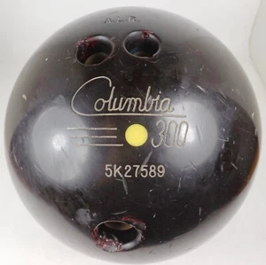 Vtg Columbia 300 Yellow Dot Bleeder Scarlet Bowling Ball 5K27589, 15 lbs 1 oz - Picture 1 of 6