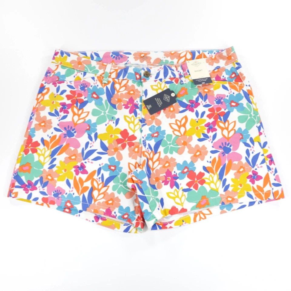 Женские шорты St. John's Bay со средней посадкой эластичные с цветочным узором разноцветные высота 18 - Изображение 1 из 4