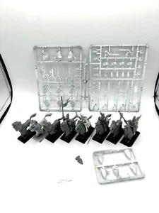 8X Silver Helms High ELVES Elfs WARHAMMER OLDHAMMER TOW - Picture 1 of 1