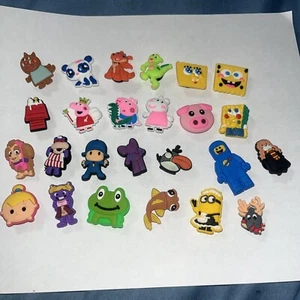 25 Lot Of Random  Themed Croc Jibbitz Charms Pocoyo Peppa Pig Sponge Bob - Picture 1 of 5