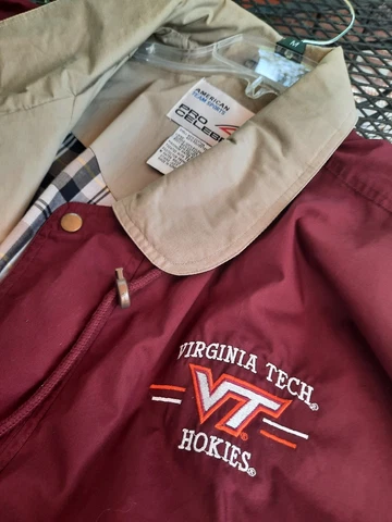 American Team Sports Virginia Tech Men's Pro Celebrity Wind/Rain Jacket Size XL Cover