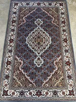 3'1"x4'10" Hand-Knotted Wool & Silk Pile Tabrize Mahi Rug - Image 1 of 4