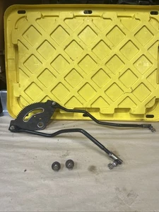 Cub Cadet LT1045 Steering Gear, LH & RH Drag Links & Ball Joints - Picture 1 of 6