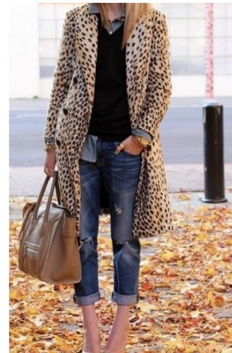 Cappotto leopardo donna Moschino Cheap and Chic stampato con animali in nylon taglia USA 6.