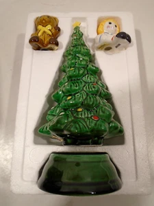 Vintage Avon Merry Christmas Tree Hostess Ceramic Set Centerpiece Salt & Pepper - Picture 1 of 16