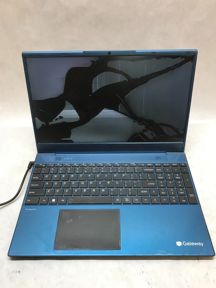 Gateway GWNR71517-BL 15.6" Laptop Ryzen 7 3700U 2.3GHz 8 GB RAM CRACKED AS IS DW - Image 1 of 4