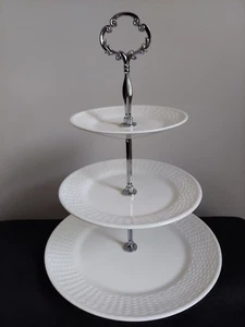 Wedgwood Nantucket Basket 3-Tiered Serving Tray - Picture 1 of 1