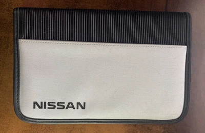 SOLO FUNDA MANUAL DEL PROPIETARIO NISSAN Foto 1 de 3