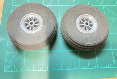 Dubro Super Lite 3” Pair Treaded Used Good Condition - Image 1 of 4