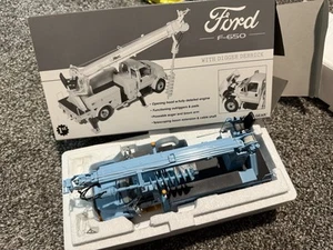 Ford F-650 City Of Chicago Altec With Digger Derrick First Gear #19-3140 - Picture 1 of 7