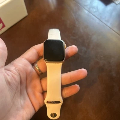 Apple Watch Series 5 40 mm correa rosa/bloqueado Foto 1 de 2