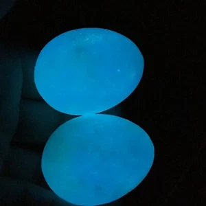 162g Glow In The Dark Stone Luminous Quartz Crystal sphere egg Healing (a pair)4 - Picture 1 of 12