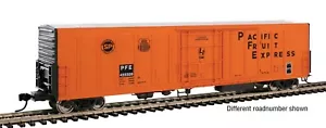 Scala HO - WALTHERS 910-3963 PACIFIC FRUIT EXPRESS 57' Reefer meccanico auto - Foto 1 di 6