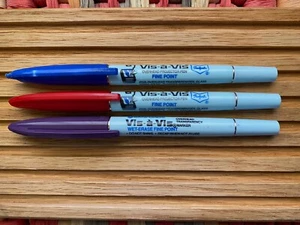 Proyector aéreo vintage Sanford Vis-a-Vis marcadores de borrado húmedo cantidad 3 M233 - Imagen 1 de 2