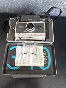 Polaroid Automatic 340 Land Camera with Cover Folding Vintage Untested - Picture 1 of 8