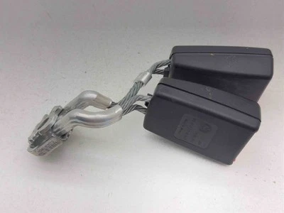 Volkswagen Jetta 2010-2014 hebilla de cinturón de seguridad central trasero OEM #1K0857739M Foto 1 de 3