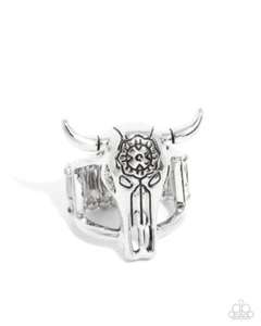 Paparazzi Whimsical Wildlife - Silver - Cow Skull - Pattern on Forehead - Silver - Picture 1 of 2