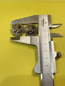 Dos Pin Premio al Desarrollo de Artillería Naval de la Marina de los Estados Unidos de la Segunda Guerra Mundial USN - Imagen 1 de 6