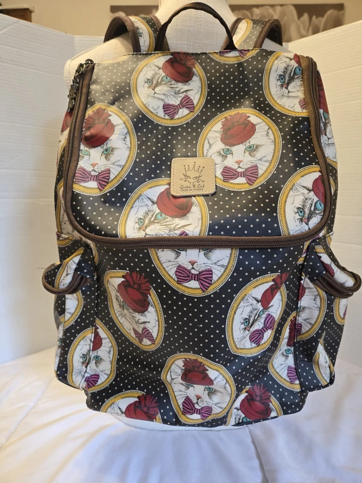 Única Mochila Queen Cat Taiwán Retro Borgoña Impermeable Trabajo Escuela Sombrero Rojo  Foto 1 de 4