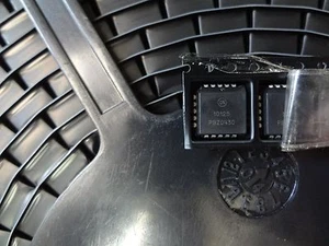 ON SEMI Part #MC10125FNR2, ECL-TO-TTL TRANSLATOR, 20 Pin, Plastic, PLCC, 5 PCS - Picture 1 of 1