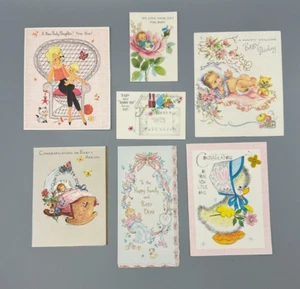 Sechs alte Glückwunsch- und Willkommenskarten Baby und Dankeschön sind einige signiert - Bild 1 von 16