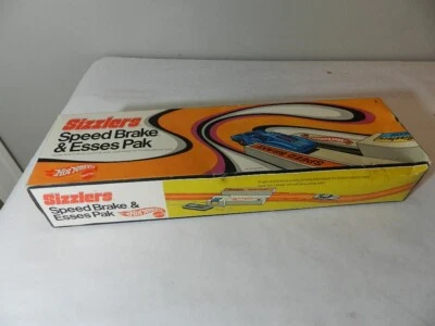 DE COLECCIÓN 1969 MATTEL HOT WHEELS SIZZLERS FRENO DE VELOCIDAD Y PAQUETE ESSES-NUEVO STOCK ANTIGUO Foto 1 de 4
