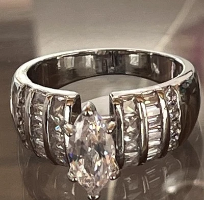 Silber  Damen  Ring Gr. 21 Zirkon - Bild 1 von 4