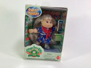 Cabbage Patch Sweet Treats Small Blonde Doll Kid 1998 NOS Vintage BNIB *Sealed* - Picture 1 of 7